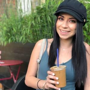 Meet your Posher, Sheyla